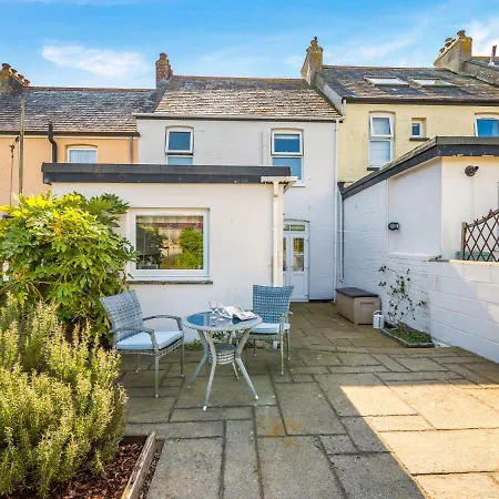 Holiday home Uppincot *